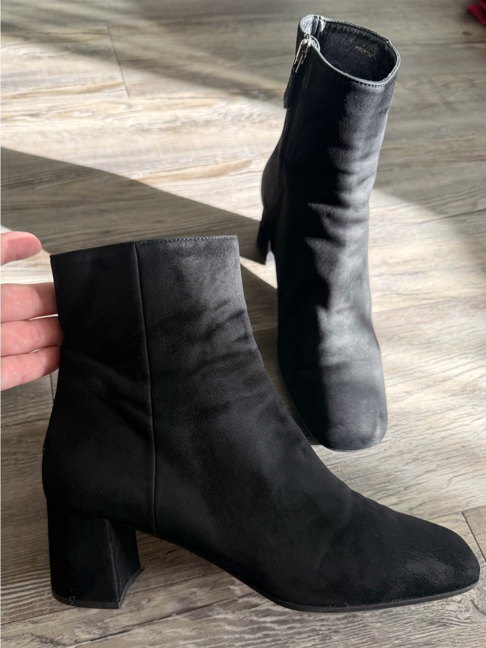 Authentic PRADA  Women's  suede Block Heel Ankle Boots